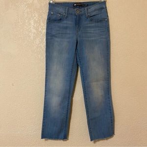 Demi Curve by Levi’s mid rise jeans